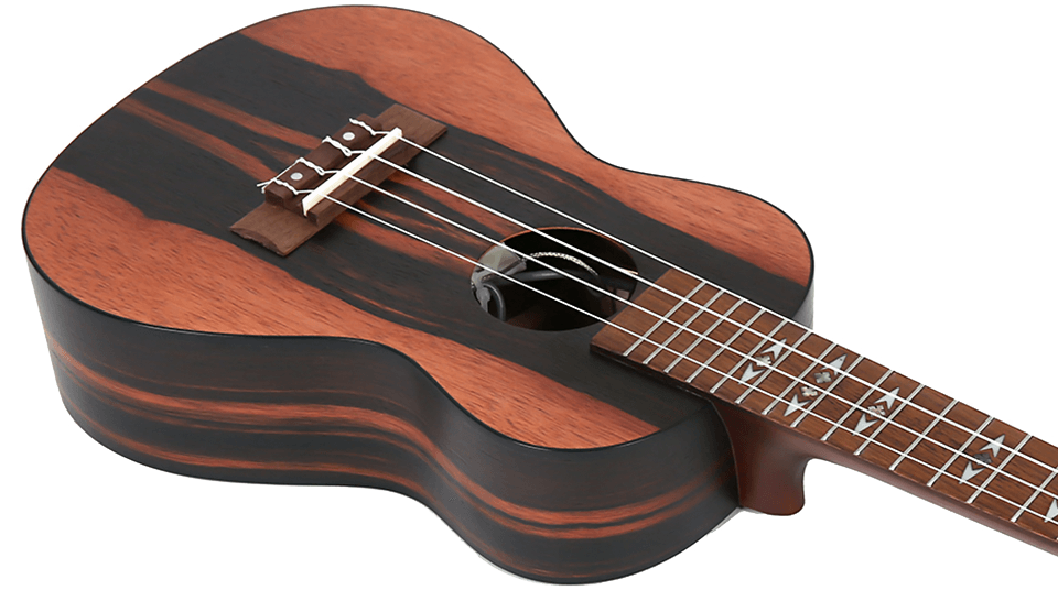 Flight DUC460 EQ. Concert Electro Acoustic Ukulele