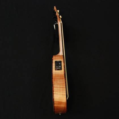 Oscar Schmidt OUB800K Electro Acoustic Bass Ukulele Flame Maple