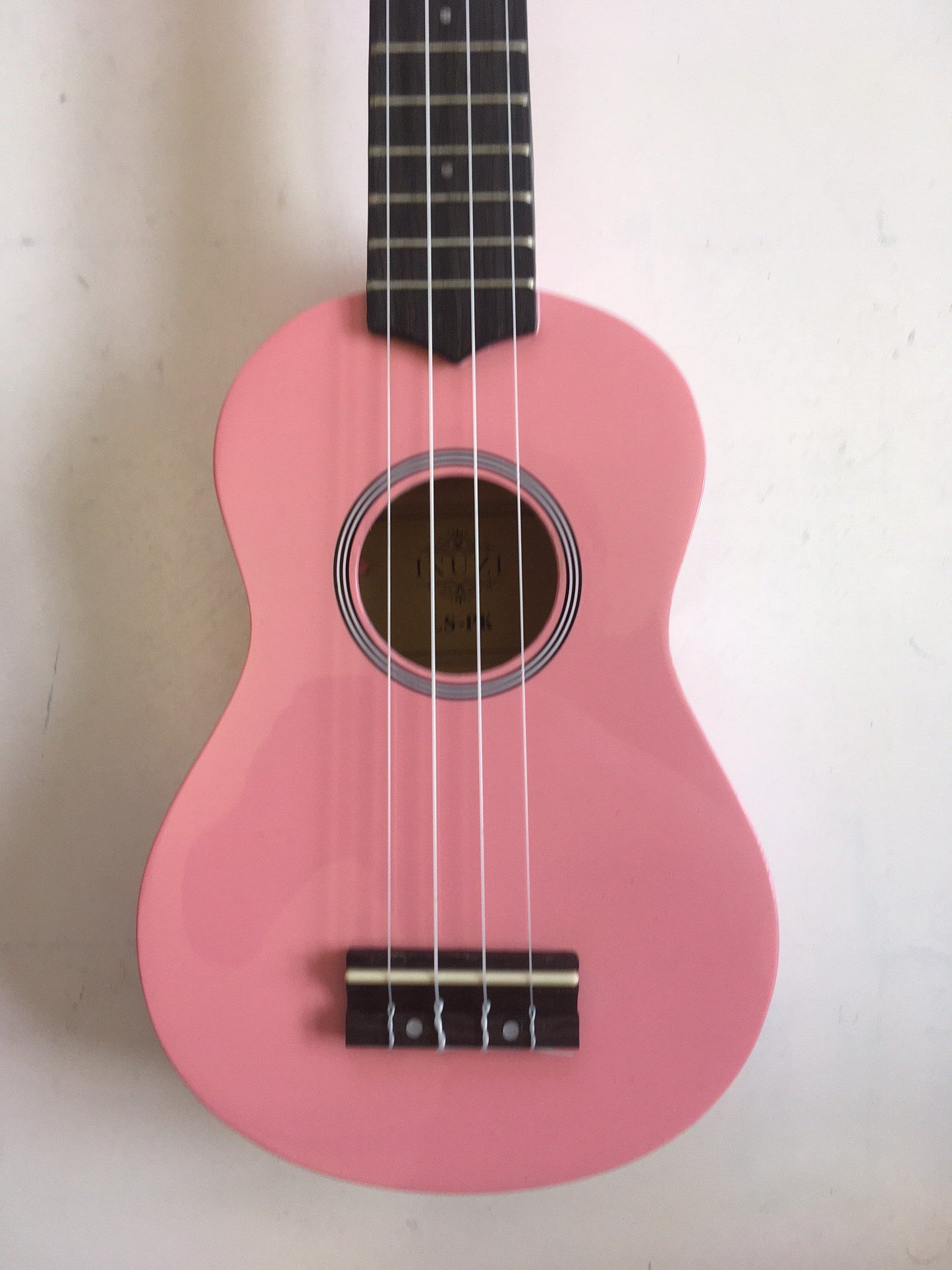 ISUZI LS-PK Pink Soprano Ukulele