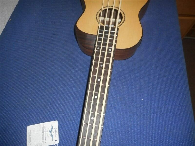 Oscar Schmidt OUB500K Electro Acoustic Bass Ukulele Satin Natural