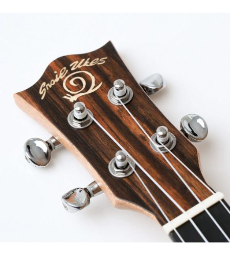 Snail SR-04CE Solid Acacia Top Concert Ukulele Bevel Cutaway Including premium Snail Padded Gig Bag