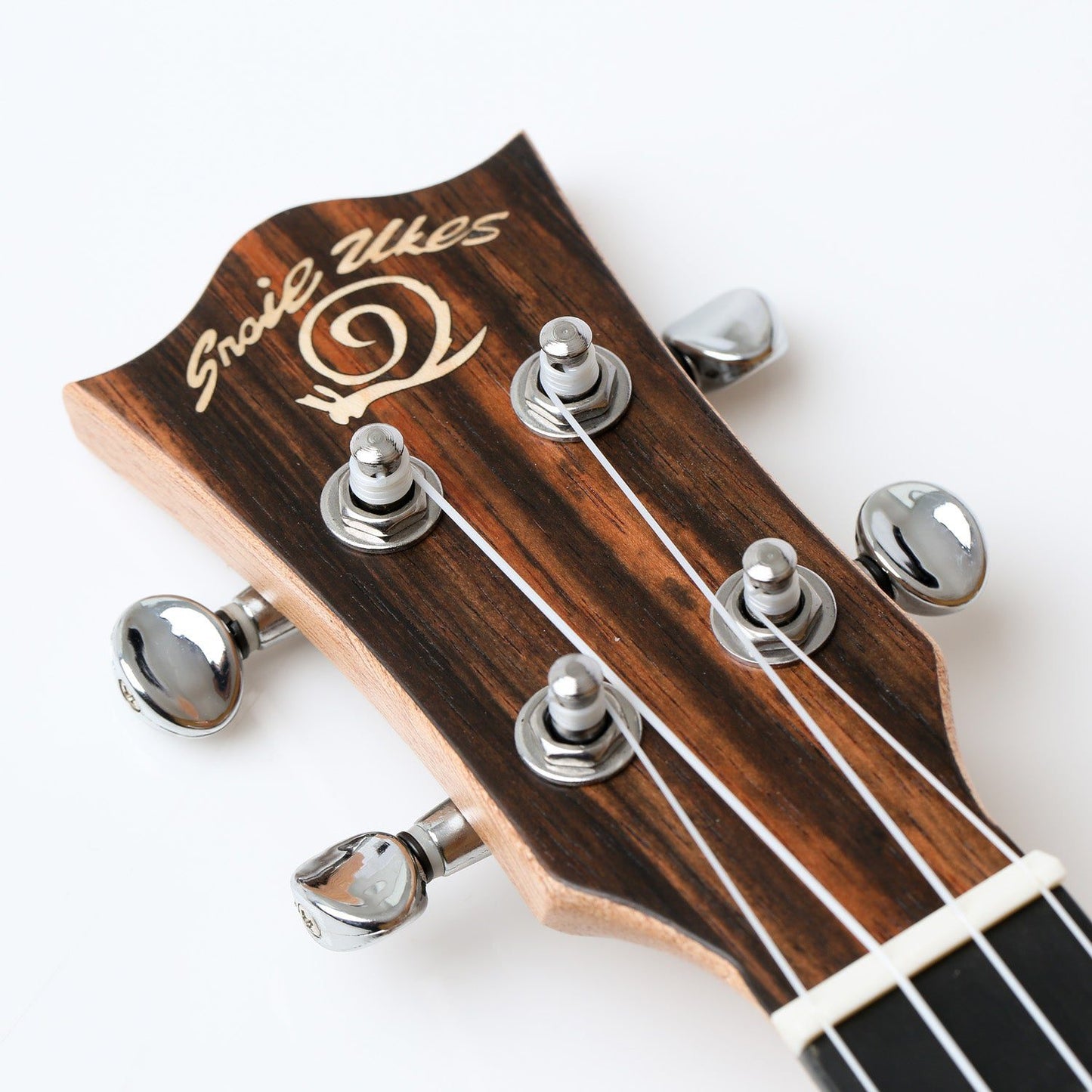 Snail SR-04TE Solid Acacia Tenor Bevel Cutaway Ukulele Including premium Snail Padded Gig Bag