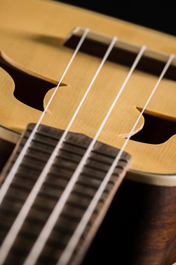 vita_spruce_and_rosewood_soprano_front_details_VK-70_ohana_ukuleles_2000x_8716e4c9-8711-4a9f-94c7-a02d952451f1_2000x